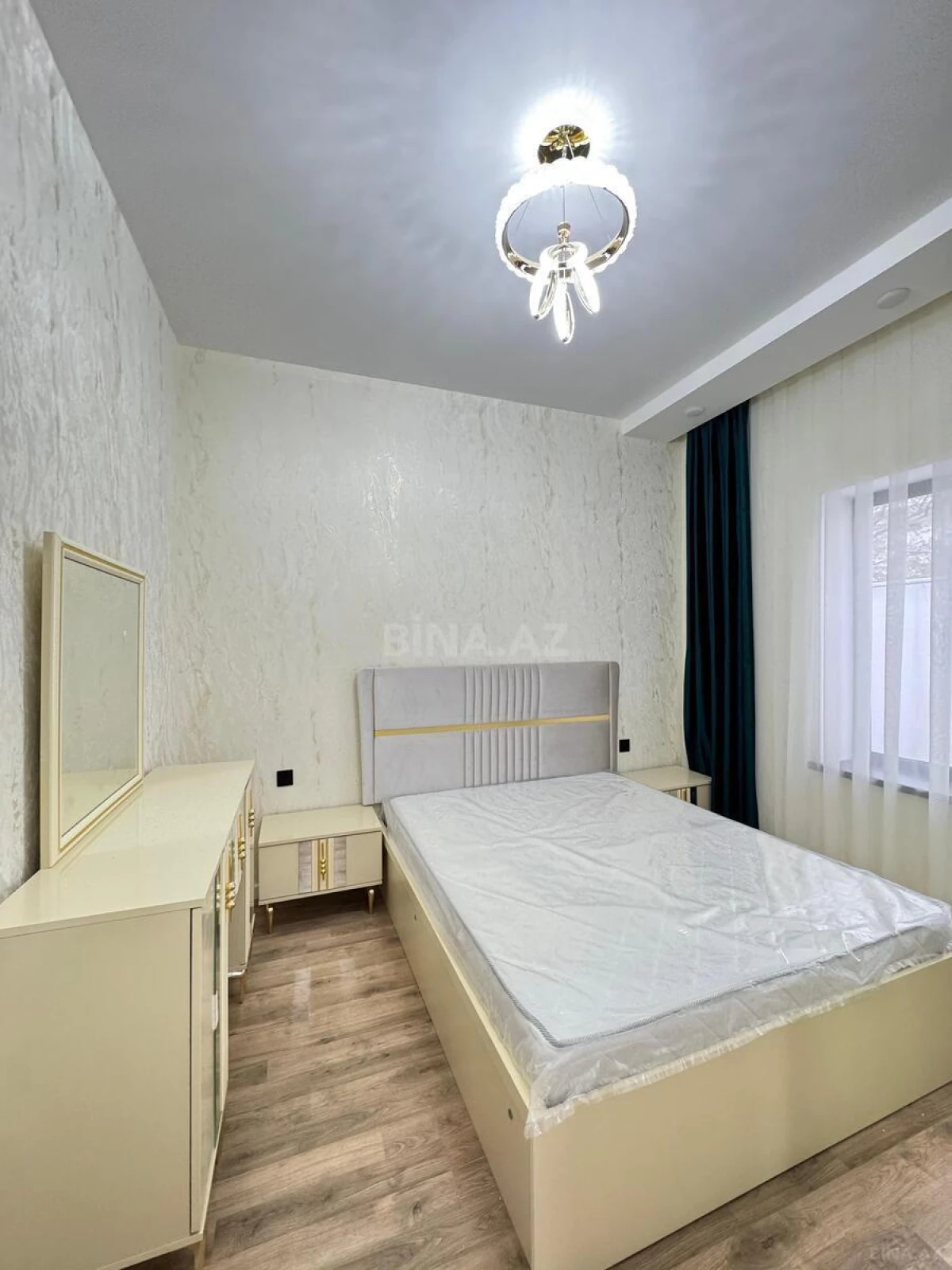 Satılır 4 otaqlı həyət evi 150 m²