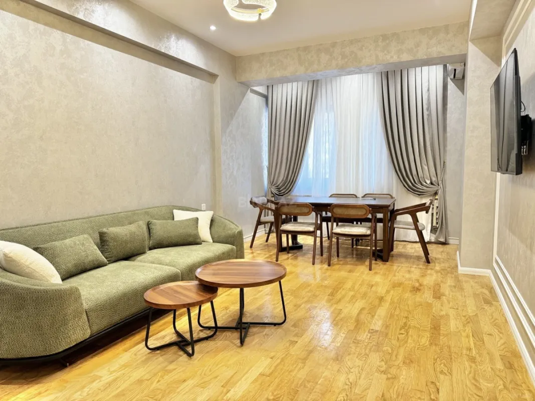 Kirayə verilir 2 otaqlı mənzil 65.1 m²