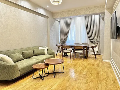 Kirayə verilir 2 otaqlı mənzil 65.1 m²