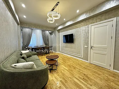 Kirayə verilir 2 otaqlı mənzil 65.1 m²
