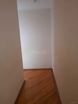 Satılır 3 otaqlı mənzil 122 m²