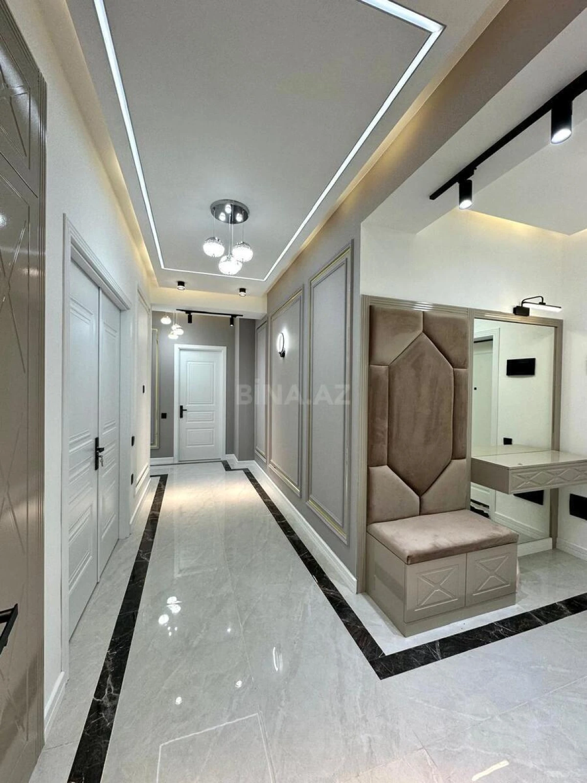Satılır 3 otaqlı mənzil 150 m²