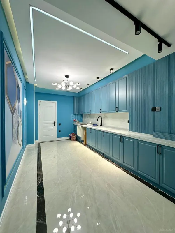 Satılır 3 otaqlı mənzil 150 m²