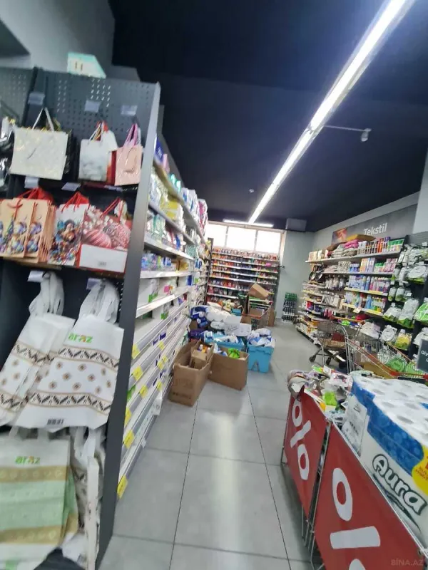 Satılır obyekt 640 m²