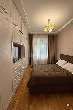 Satılır 3 otaqlı mənzil 95 m²