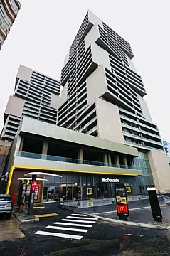 Satılır 3 otaqlı mənzil 110 m² — Bakı 3 otaq 110.00 m²