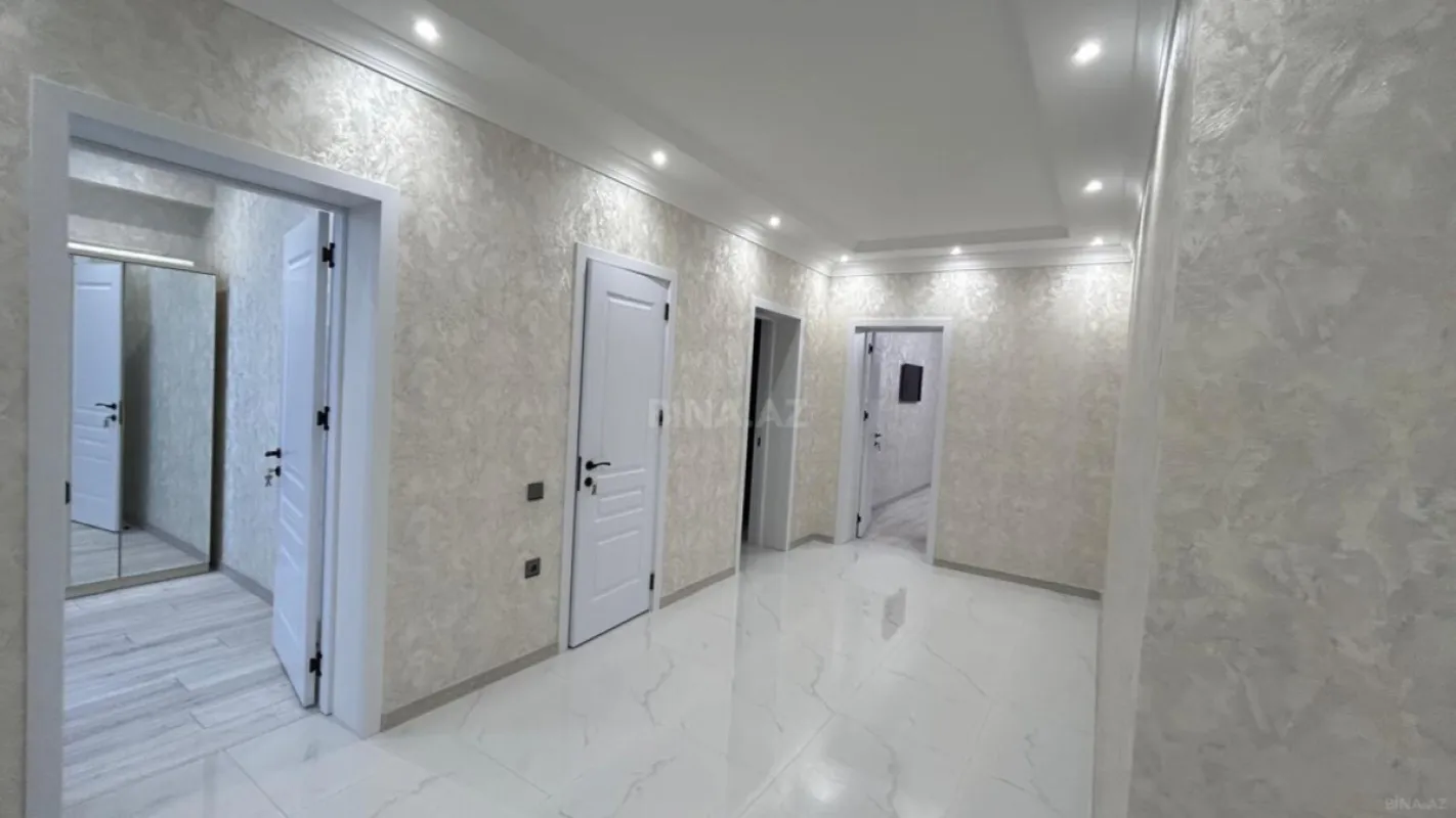 Kirayə verilir 2 otaqlı mənzil 107 m²