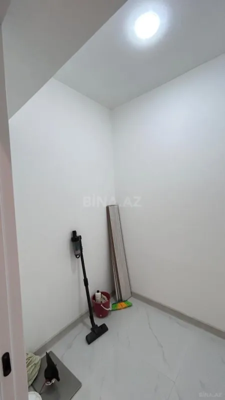 Kirayə verilir 2 otaqlı mənzil 107 m²