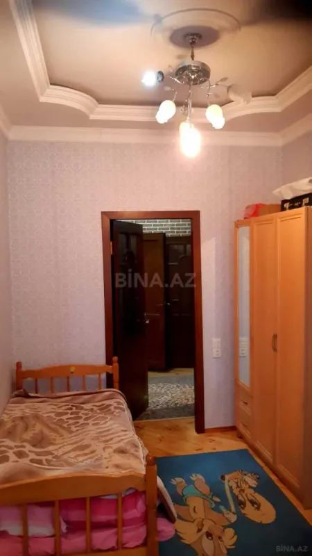 Satılır 3 otaqlı mənzil 105 m²