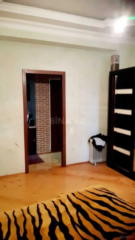 Satılır 3 otaqlı mənzil 105 m²