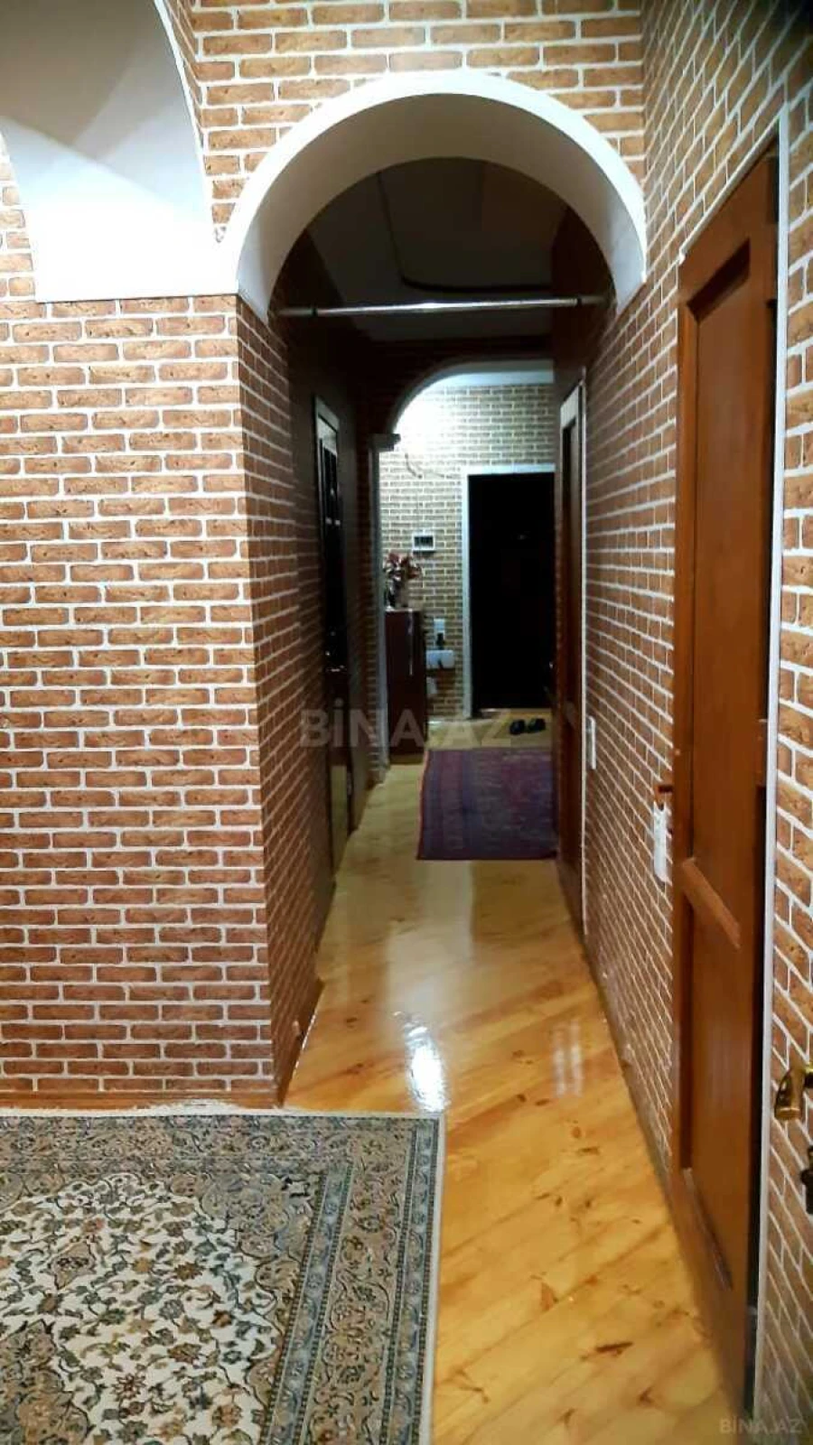 Satılır 3 otaqlı mənzil 105 m²