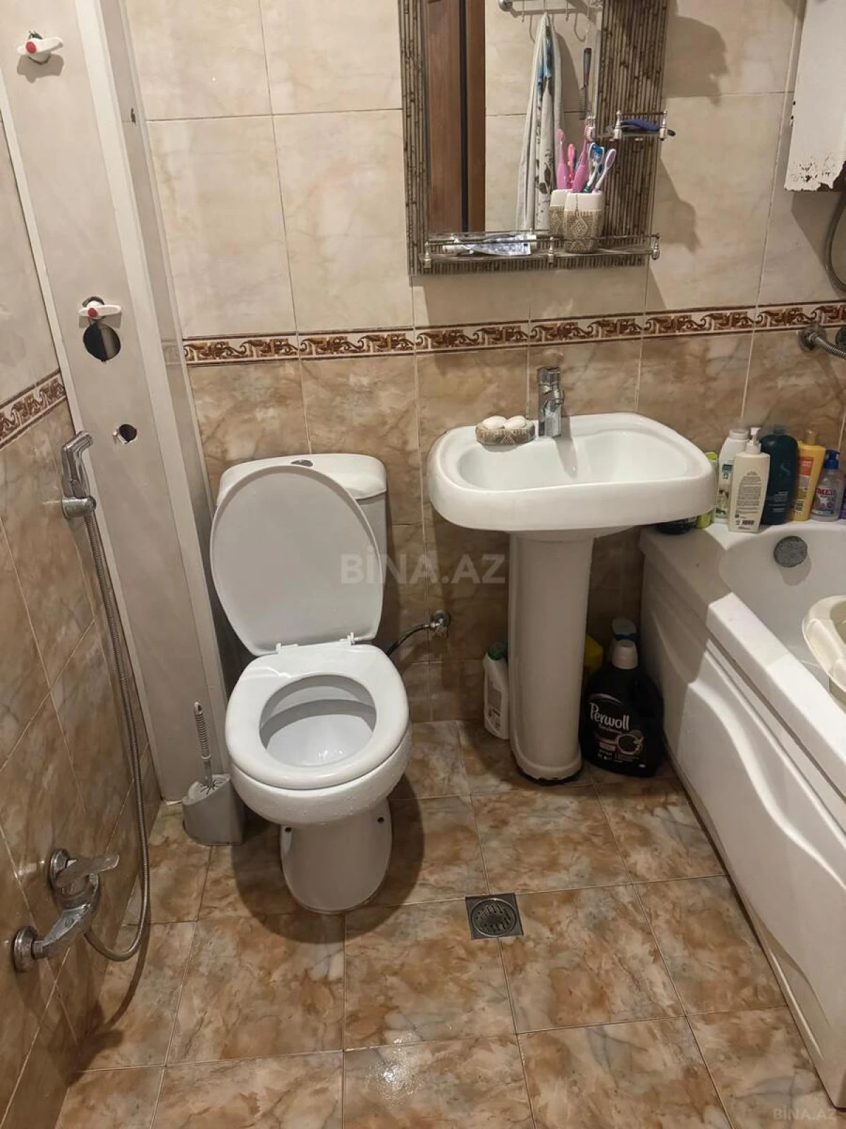 Satılır 3 otaqlı mənzil 70 m²
