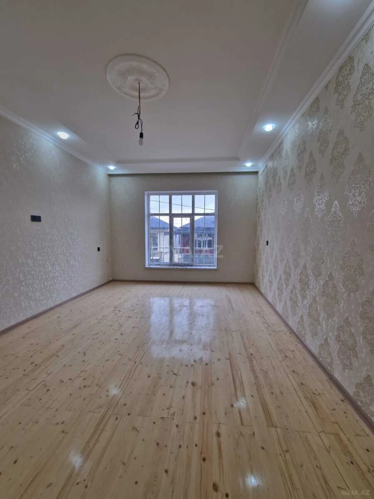 Satılır 4 otaqlı həyət evi 130 m²