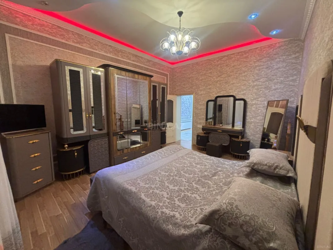 Satılır 4 otaqlı həyət evi 150 m²