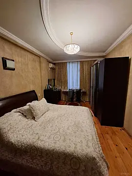 Satılır 3 otaqlı mənzil 95 m²
