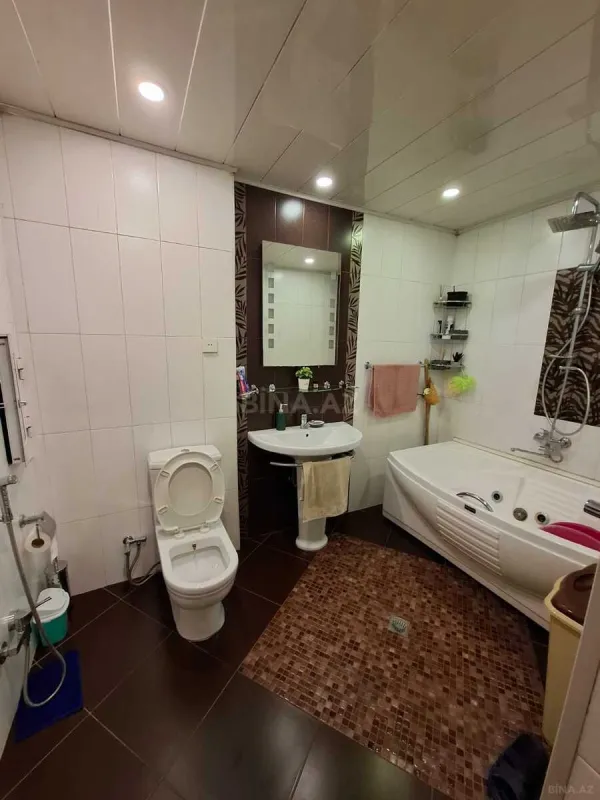 Satılır 3 otaqlı mənzil 95 m²