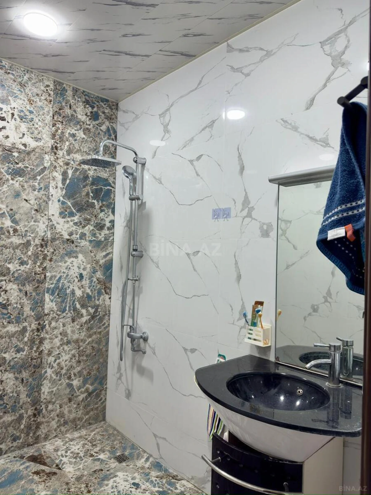 Satılır 3 otaqlı mənzil 140 m²