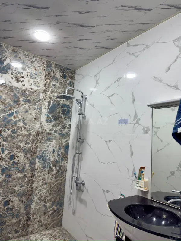 Satılır 3 otaqlı mənzil 140 m²