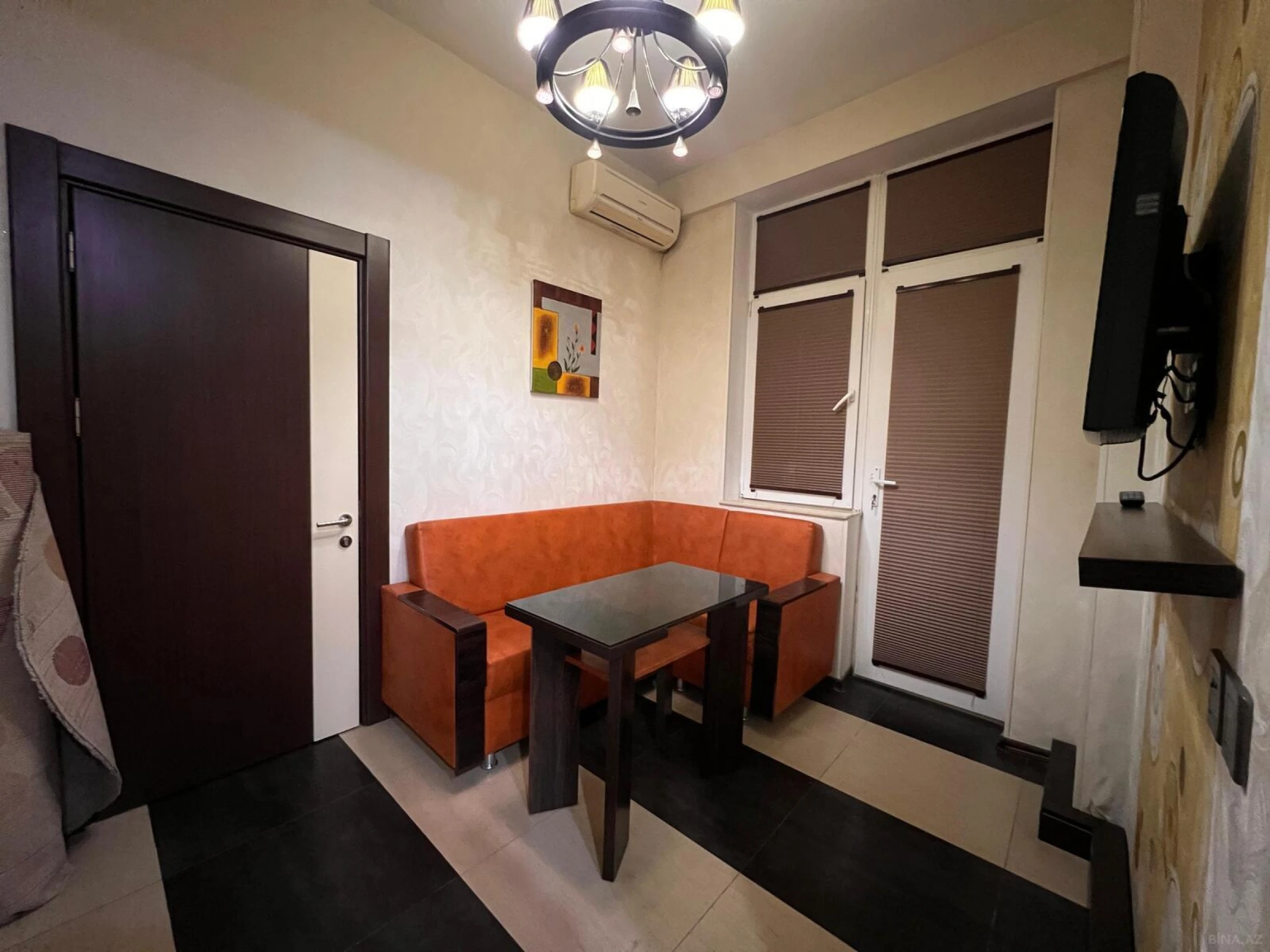 Kirayə verilir 3 otaqlı mənzil 110 m²