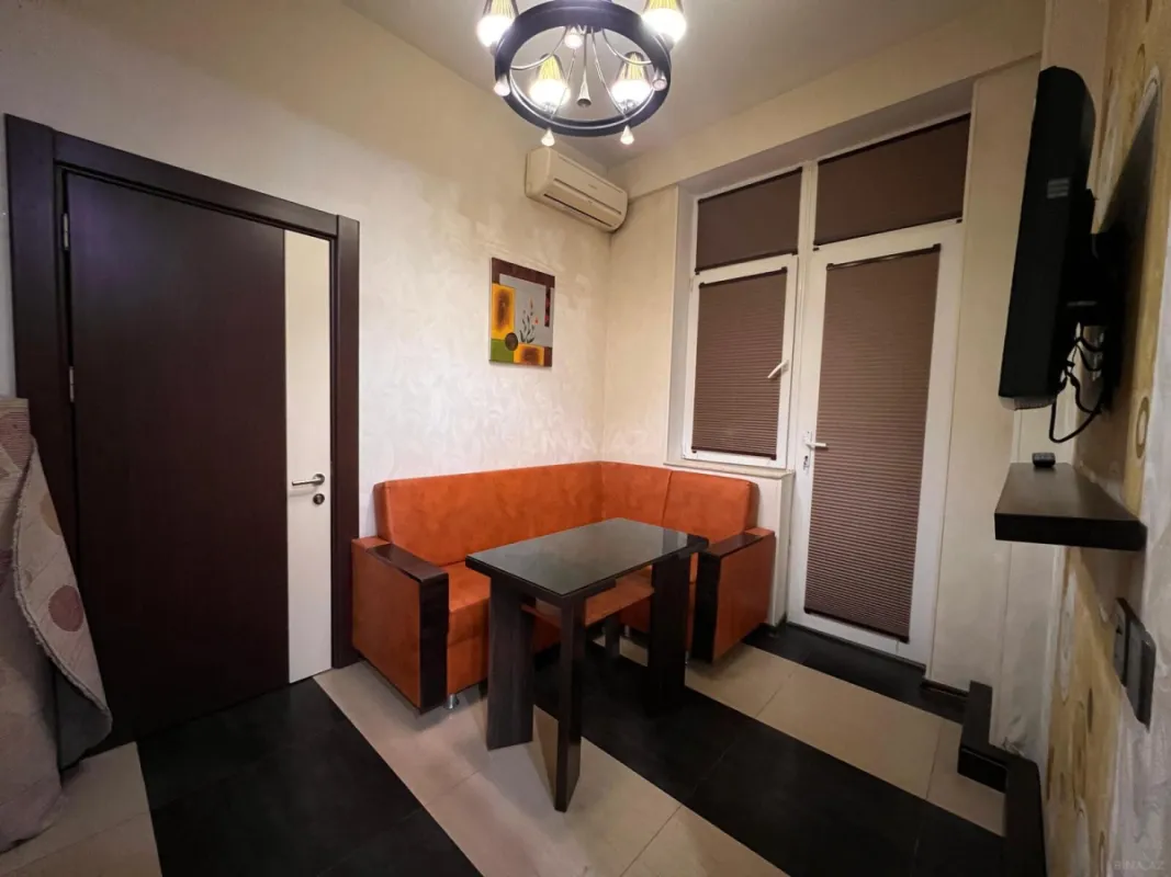 Kirayə verilir 3 otaqlı mənzil 110 m²