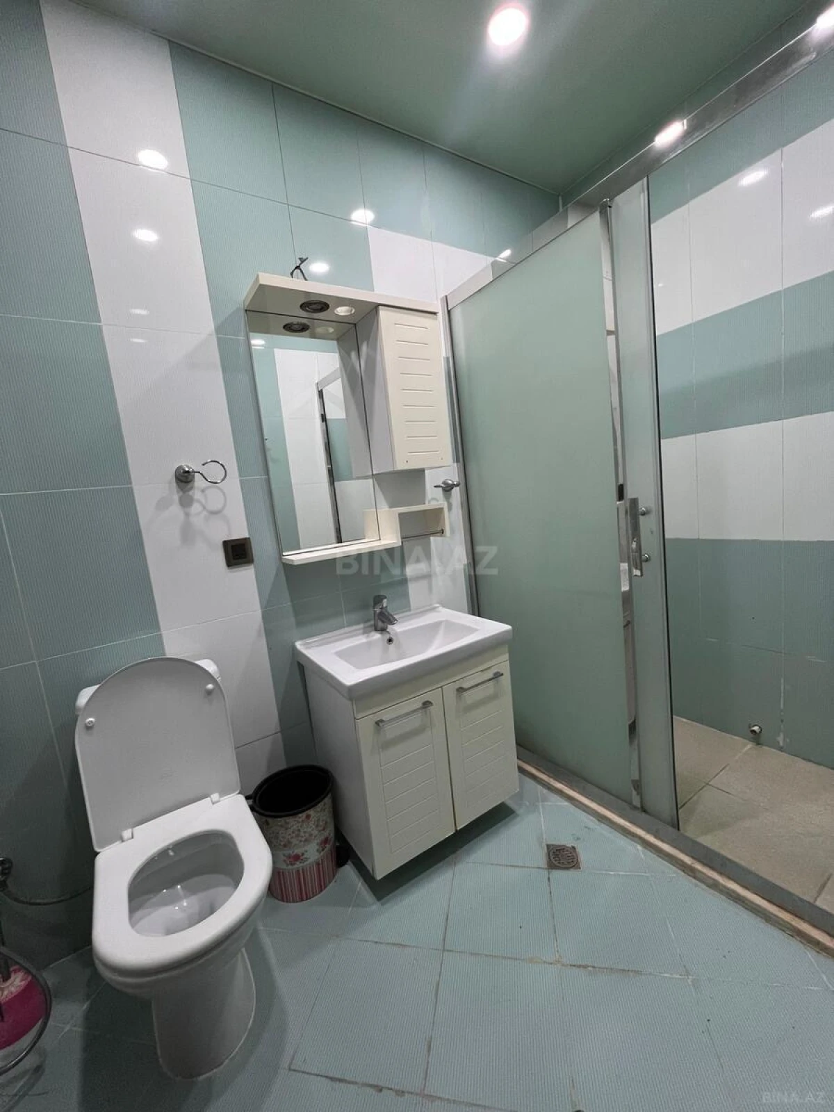 Kirayə verilir 3 otaqlı mənzil 110 m²