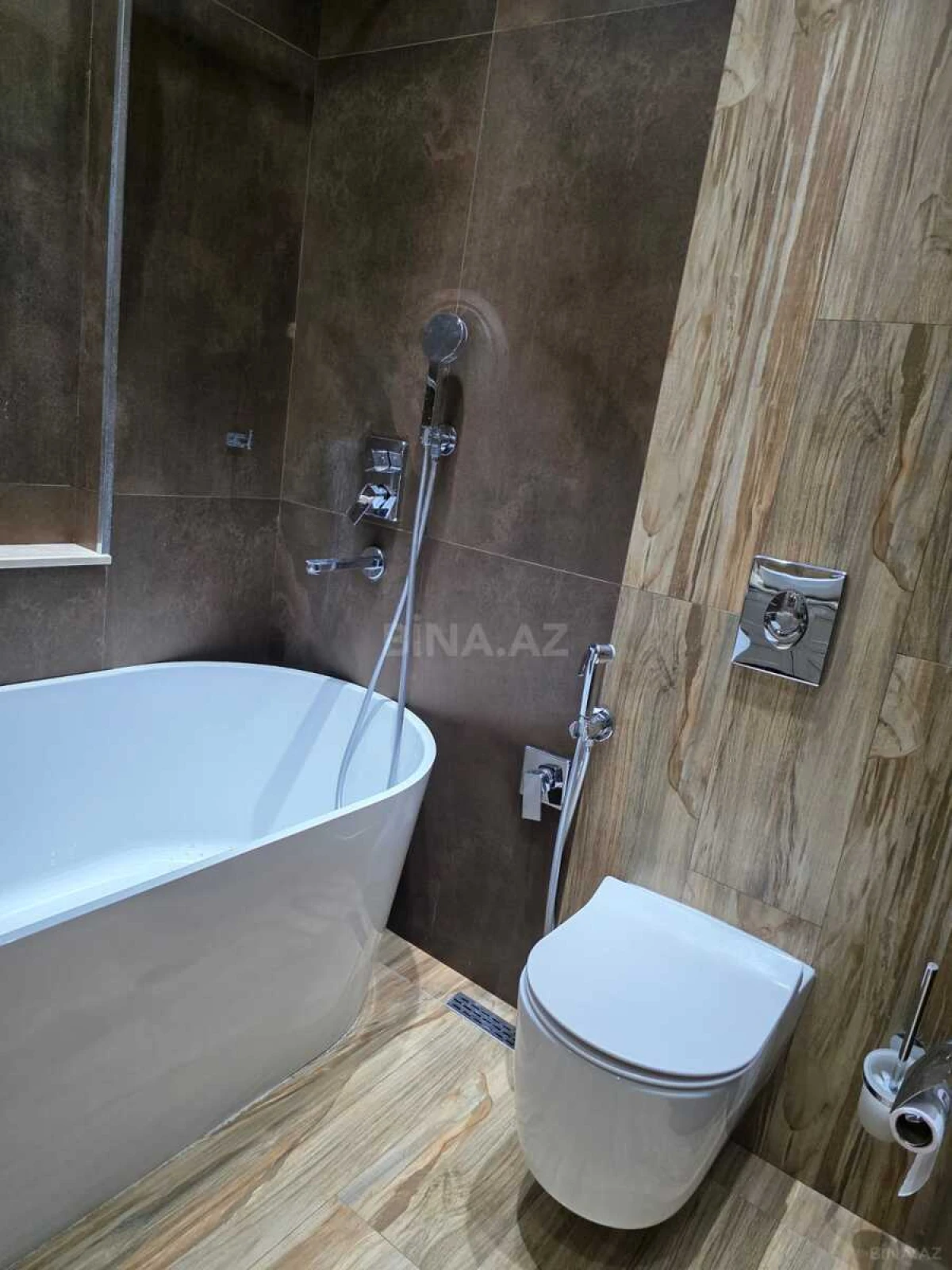 Kirayə verilir 3 otaqlı mənzil 120 m²