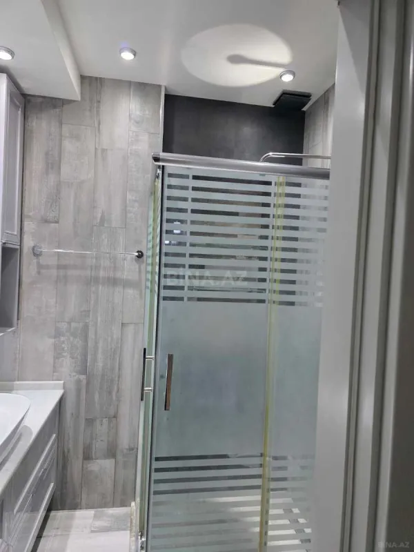 Kirayə verilir 3 otaqlı mənzil 120 m²