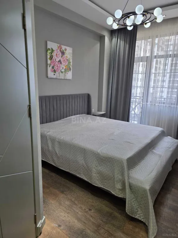 Kirayə verilir 3 otaqlı mənzil 120 m²