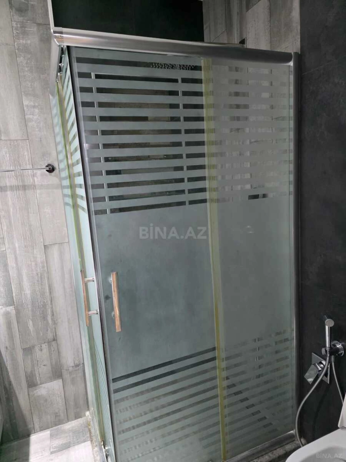 Kirayə verilir 3 otaqlı mənzil 120 m²