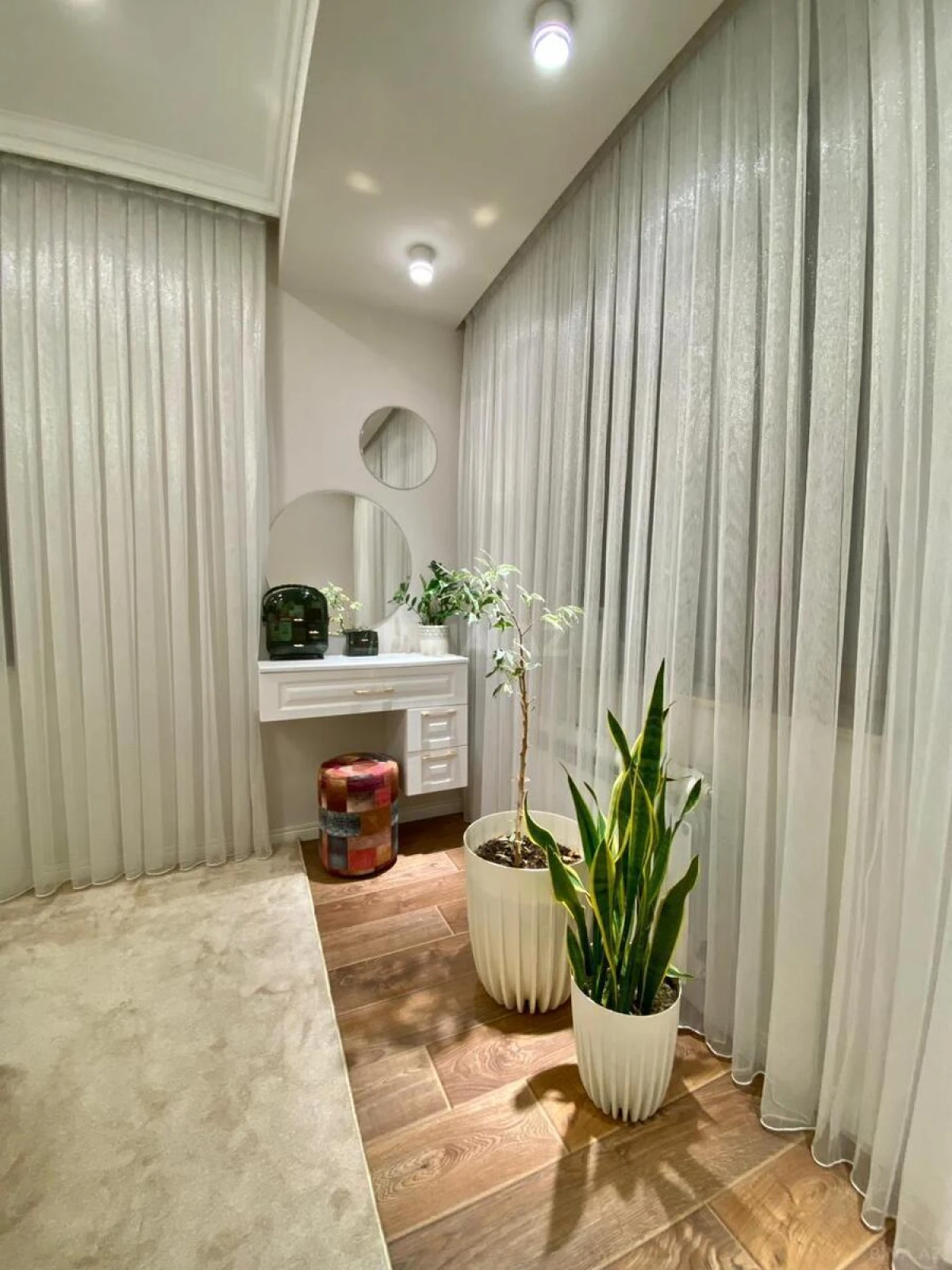 Satılır 3 otaqlı mənzil 143 m²