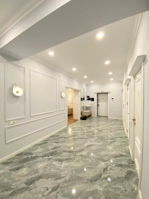 Satılır 3 otaqlı mənzil 143 m²