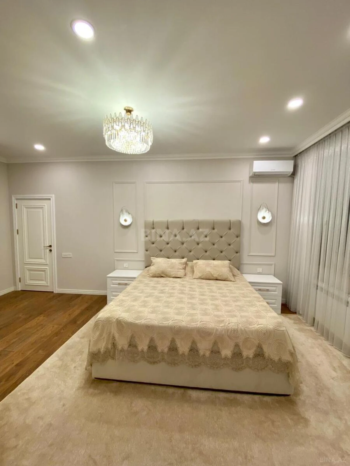 Satılır 3 otaqlı mənzil 143 m²