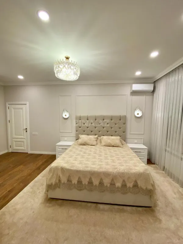 Satılır 3 otaqlı mənzil 143 m²