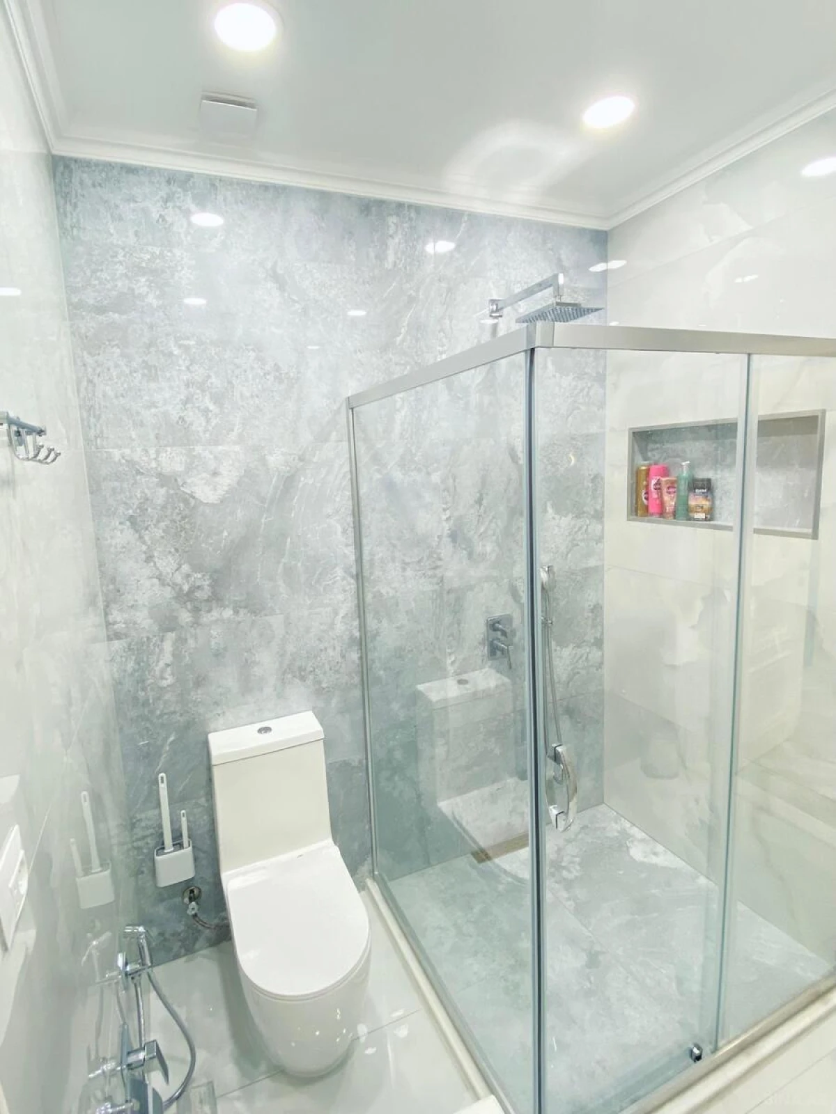 Satılır 3 otaqlı mənzil 143 m²