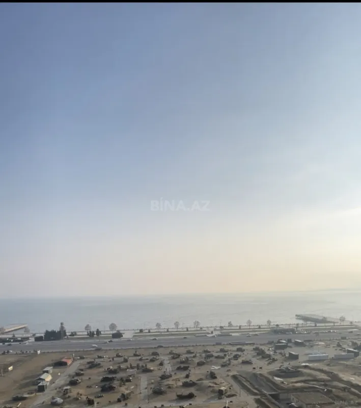 Satılır 4 otaqlı ofis 85 m²