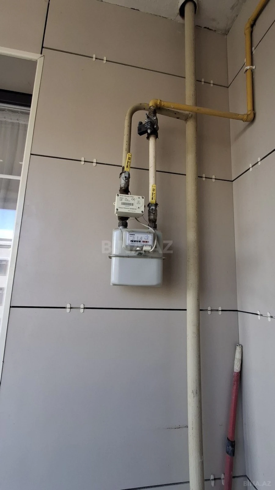 Satılır 4 otaqlı mənzil 192 m²