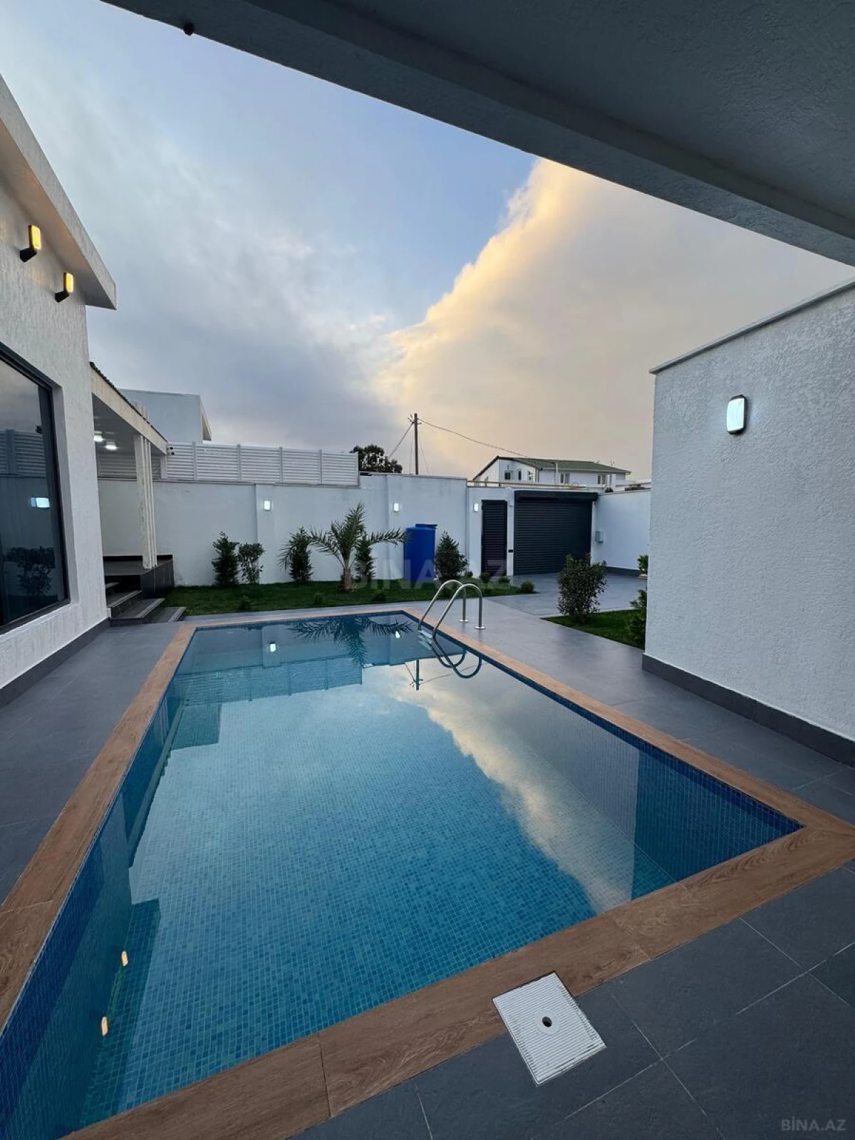 Satılır 4 otaqlı həyət evi 150 m²