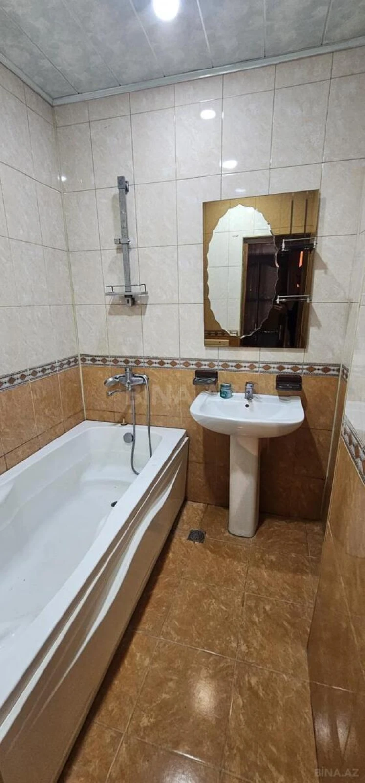 Satılır 3 otaqlı mənzil 75 m²