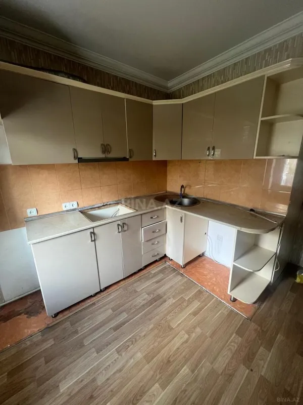 Satılır 3 otaqlı mənzil 75 m²