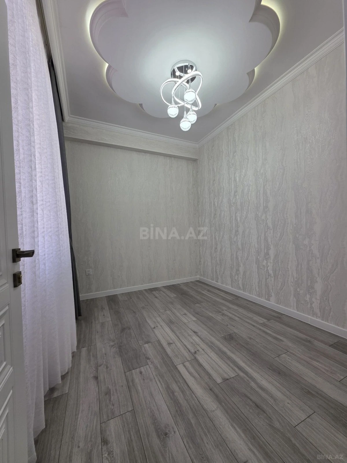 Satılır 3 otaqlı mənzil 85 m²