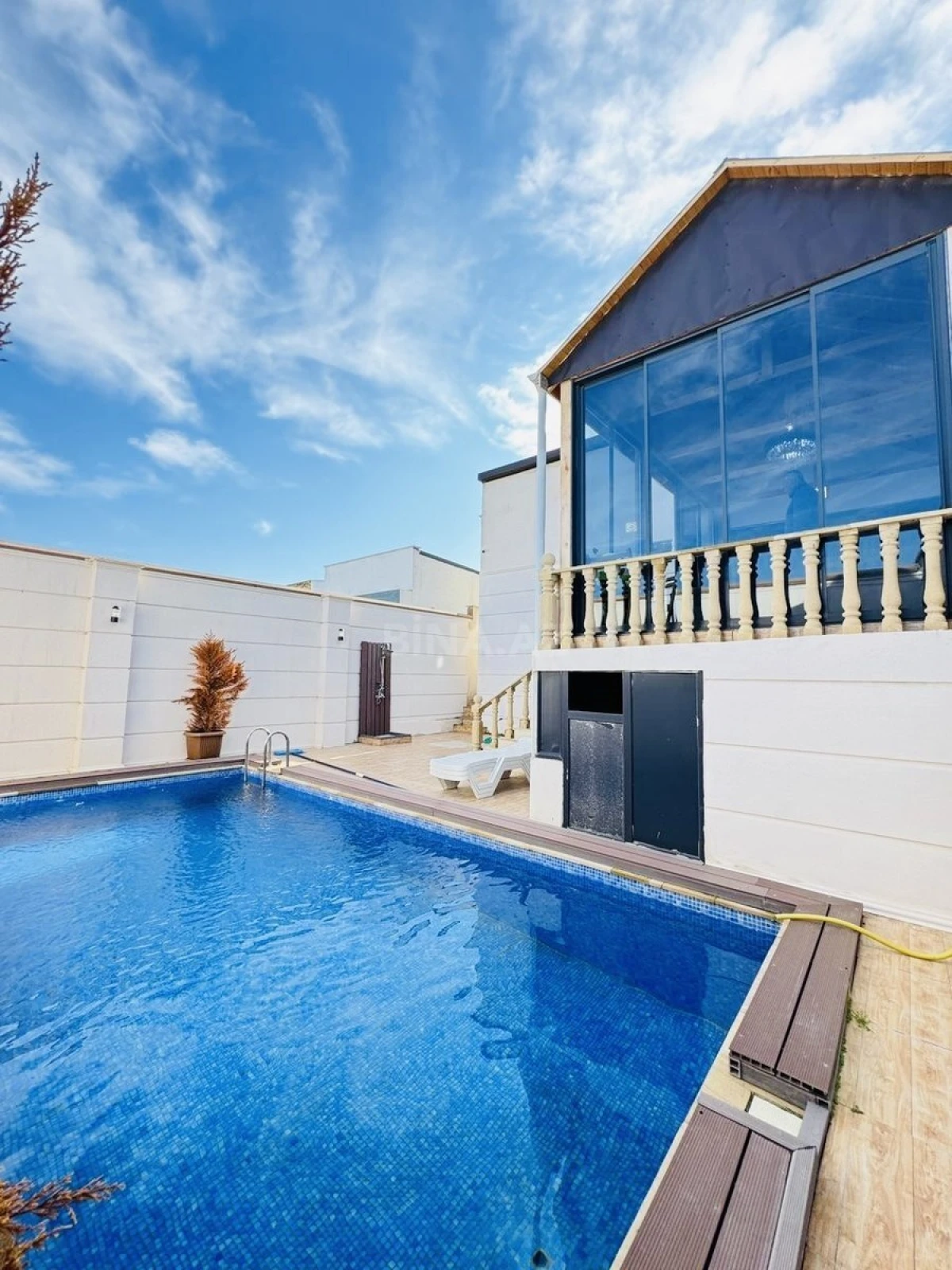 Satılır 4 otaqlı həyət evi 130 m²