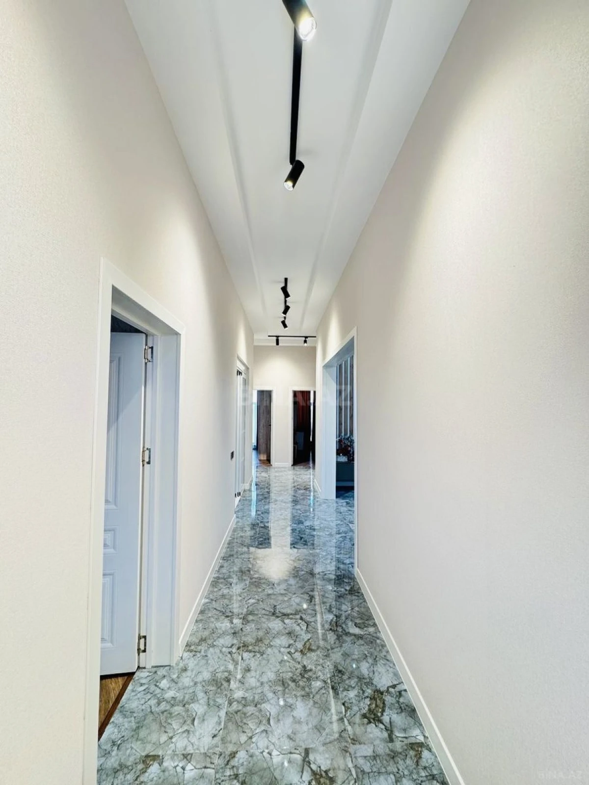 Satılır 4 otaqlı həyət evi 130 m²