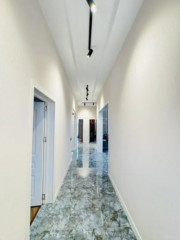 Satılır 4 otaqlı həyət evi 130 m²
