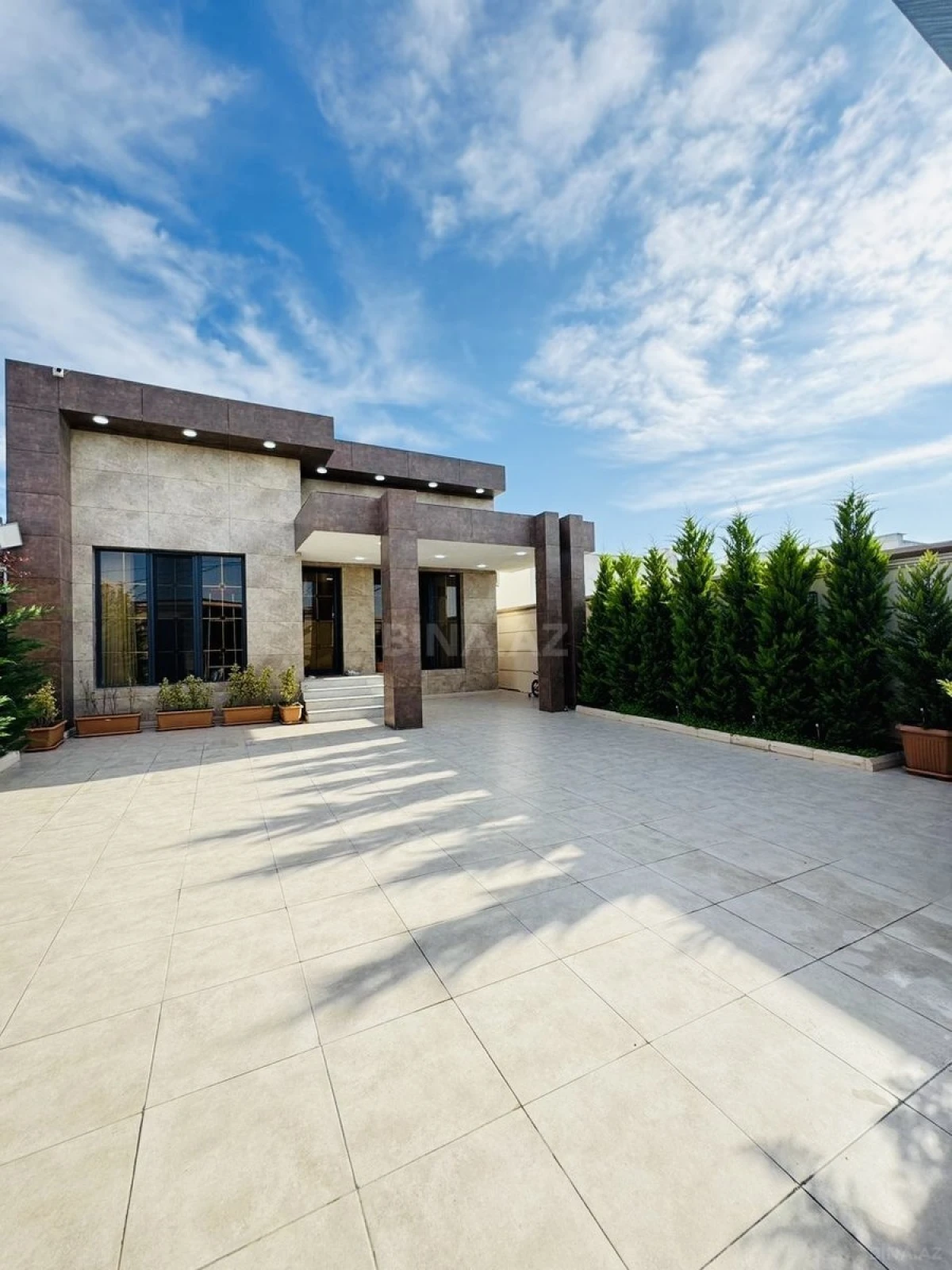 Satılır 4 otaqlı həyət evi 130 m²