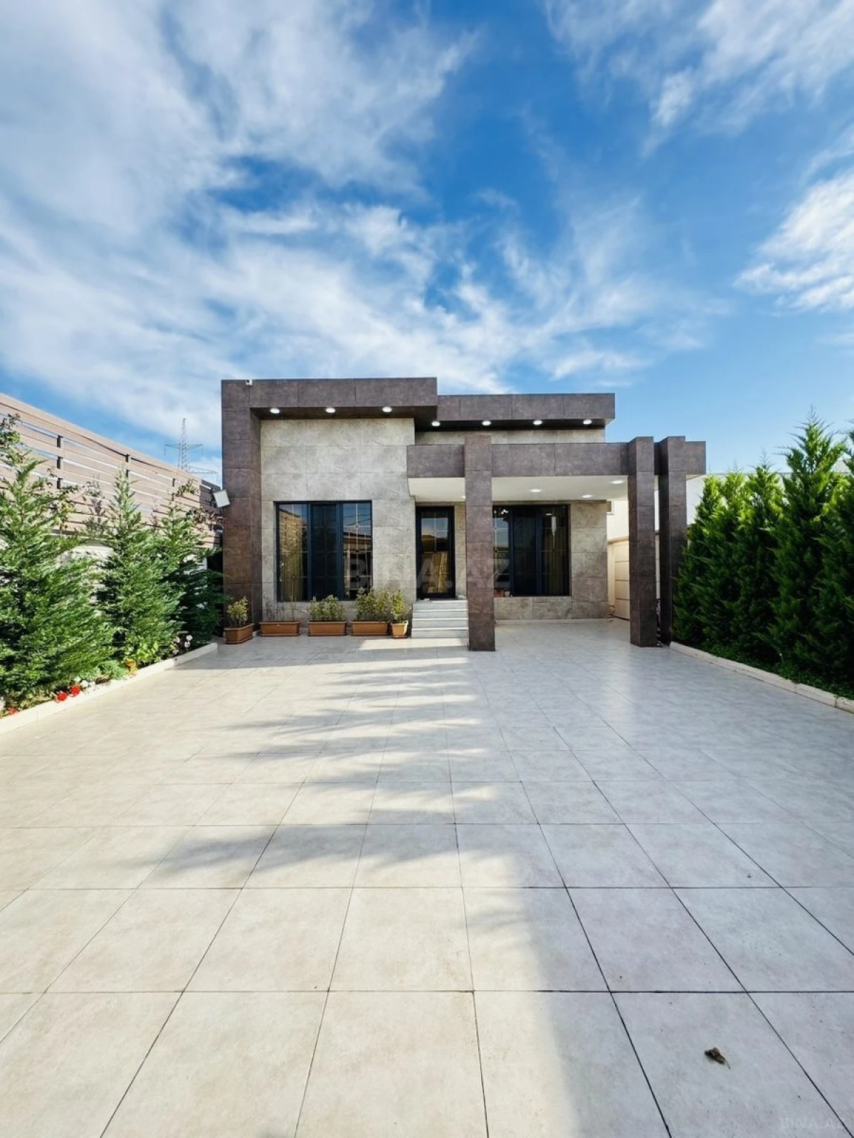 Satılır 4 otaqlı həyət evi 130 m²