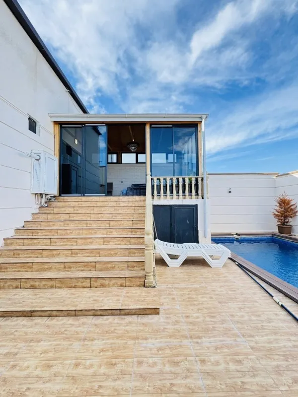 Satılır 4 otaqlı həyət evi 130 m²