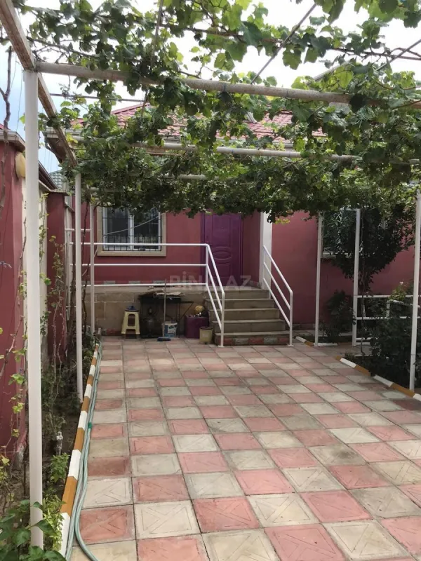 Satılır 3 otaqlı həyət evi 100 m²