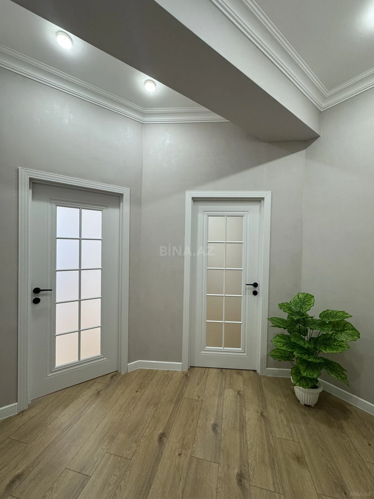 Satılır 2 otaqlı mənzil 64 m²