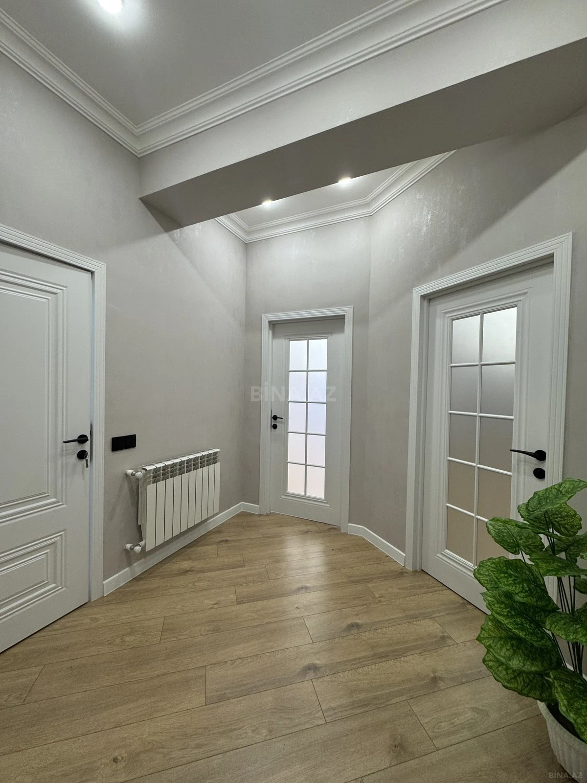 Satılır 2 otaqlı mənzil 64 m²