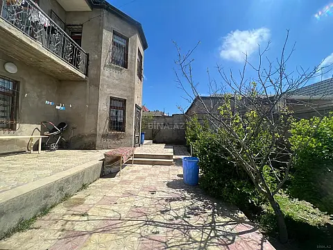 Satılır 6 otaqlı həyət evi 250 m²